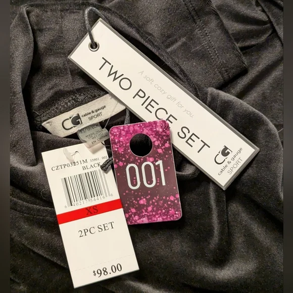 Cable & Gauge Black Jogger Velour Set - Picture 12 of 12